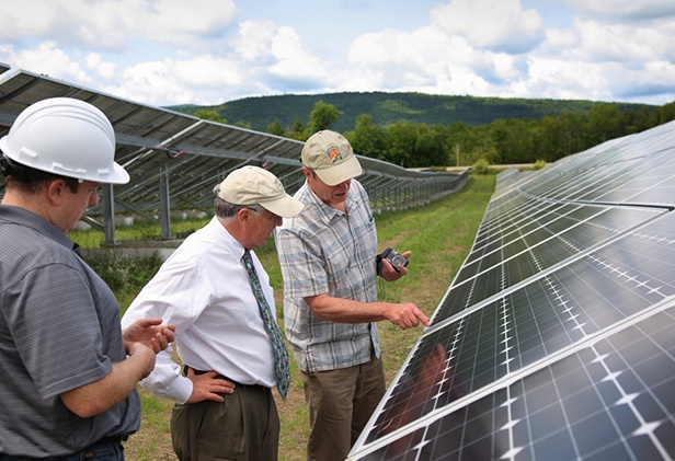 clarendon-solar-farm-maintenance