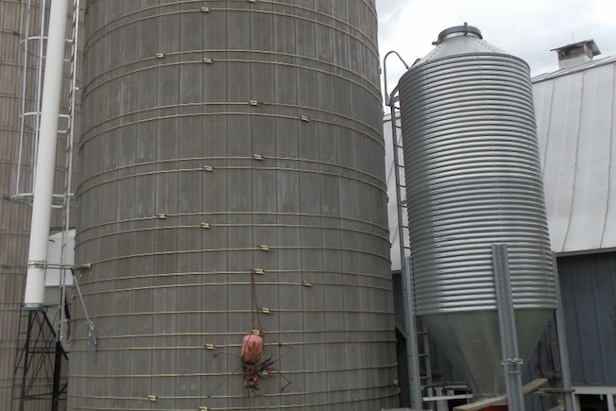 silloway-farms-silo