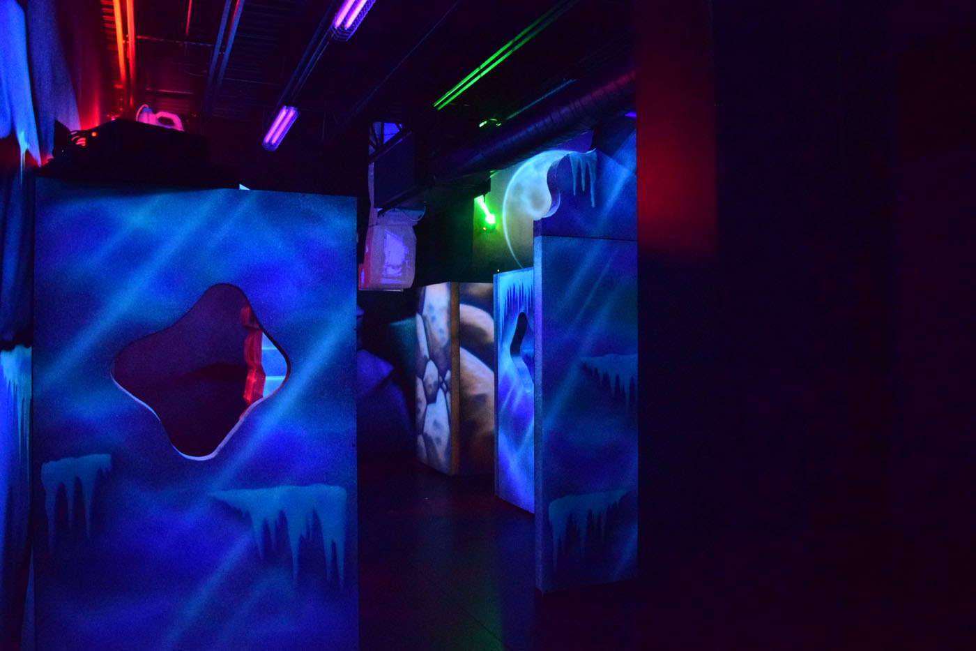 smugglers-notch-family-fun-zone-lazer-tag